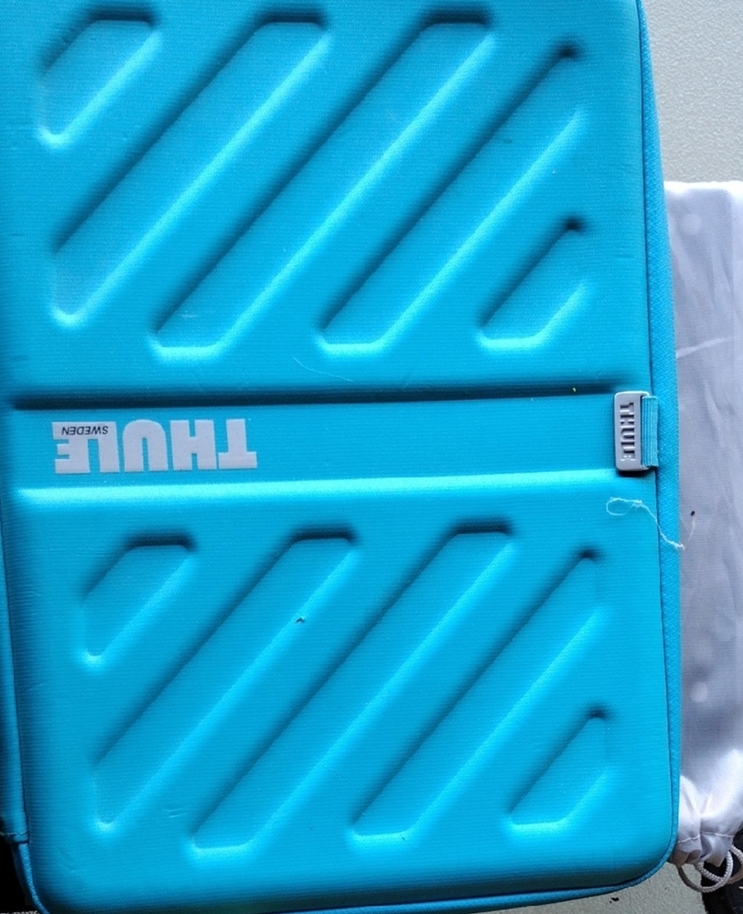 Thule Turquoise Protective Laptop Sleeve